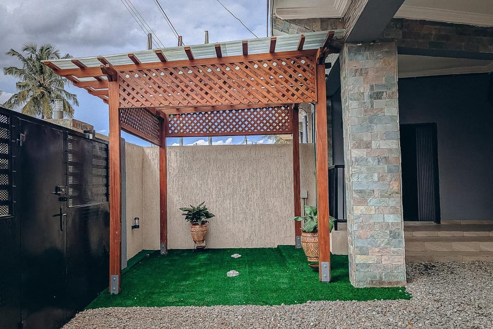 Property building, Day