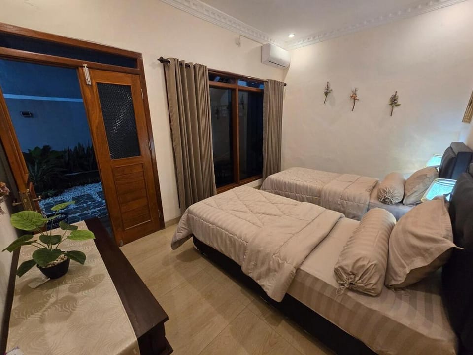 Sesawi Homestay Villa in Yogyakarta