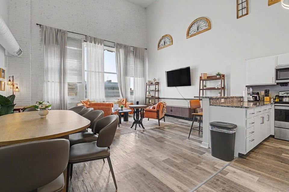 New Cozy 3BR Apt - Perfect for Families & Groups Apartment in Indianapolis