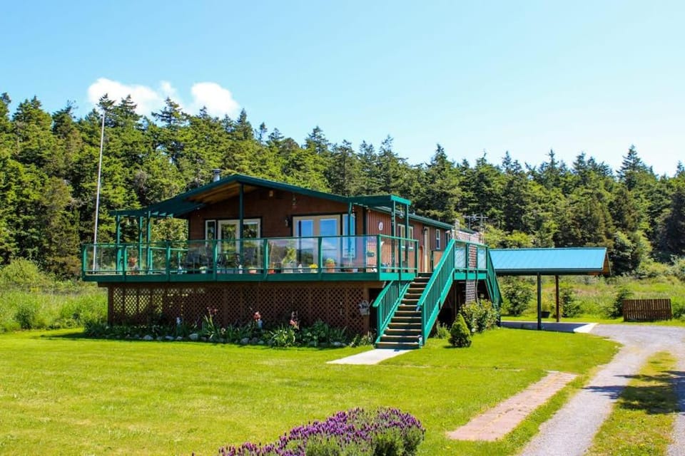 Private Waterfront Retreat with Ocean Views and Sauna on Lopez Island House in Lopez Island