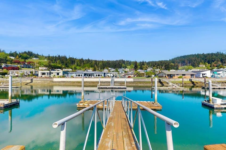 Peaceful Island Retreat with Community Dock on Whidbey Island House in Whidbey Island