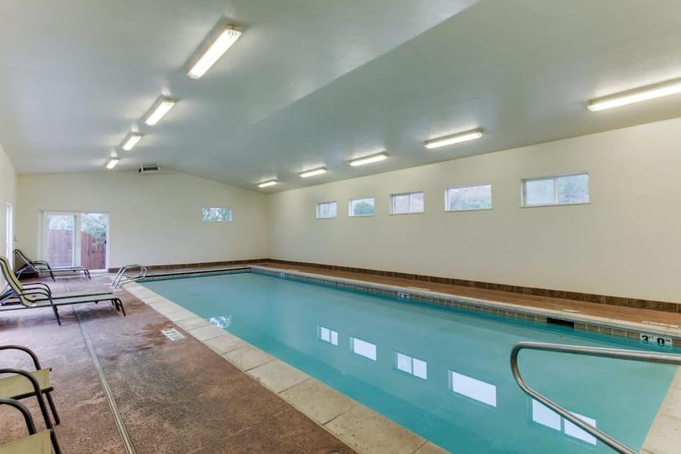 Dog Friendly 3 BR Moab Townhouse with Shared Pool House in Moab
