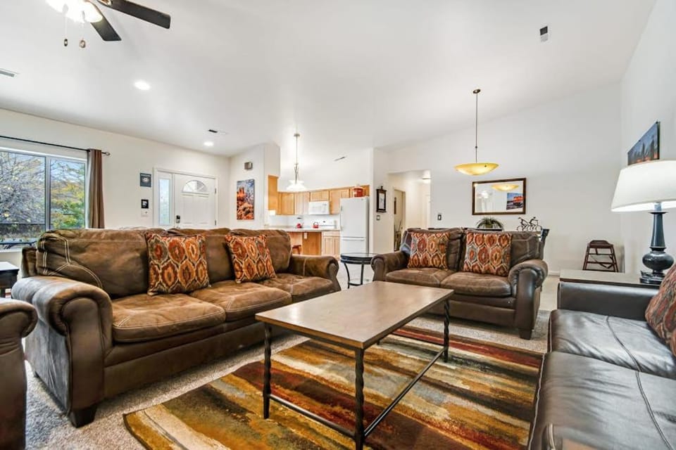 Updated 3BR Moab Retreat with Hot Tub and Fire Pit House in Moab