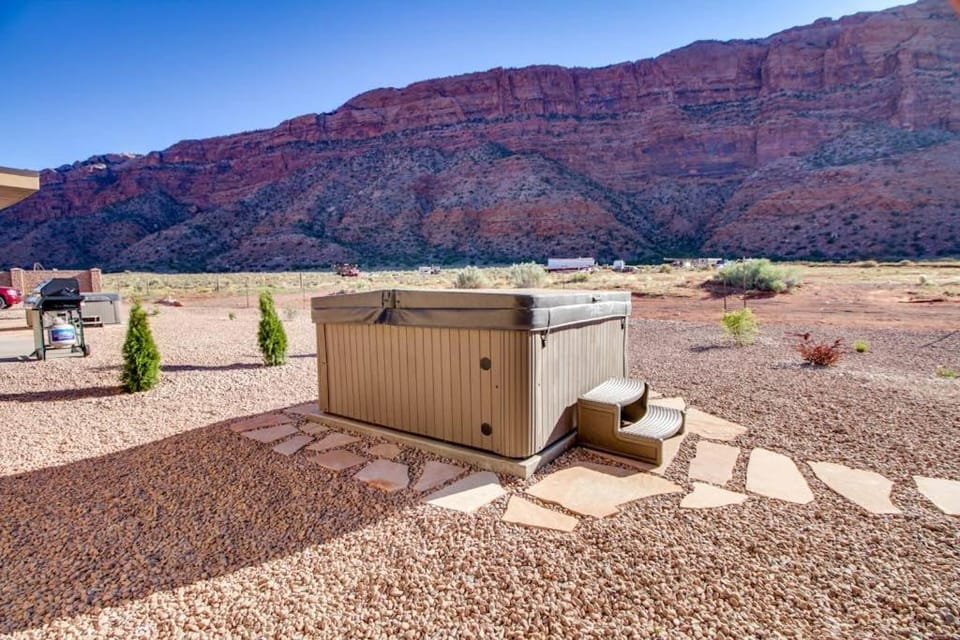 Rim View 6 House in Spanish Valley