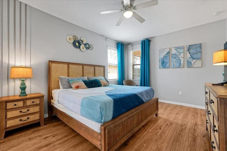 Watersong Poolside Getaway | Near Disney House in Loughman