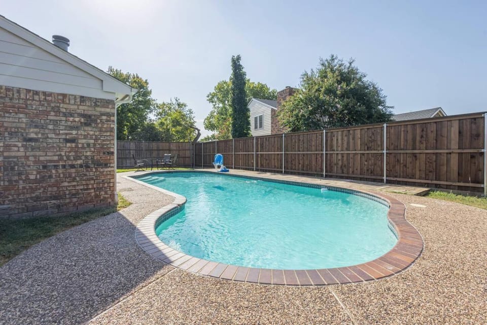 Family 3BR Gem with Private Pool & Game Room House in Flower Mound
