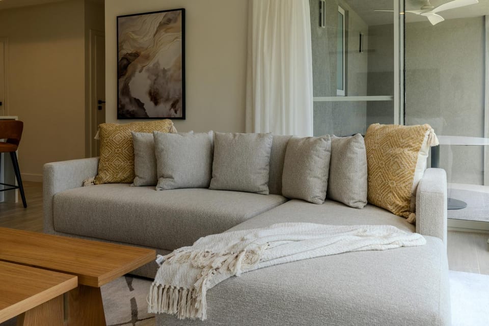 Ocean Breeze 2 Bedroom Condo Lower Unit 12B Apartment in Saint Mary, Antigua and Barbuda