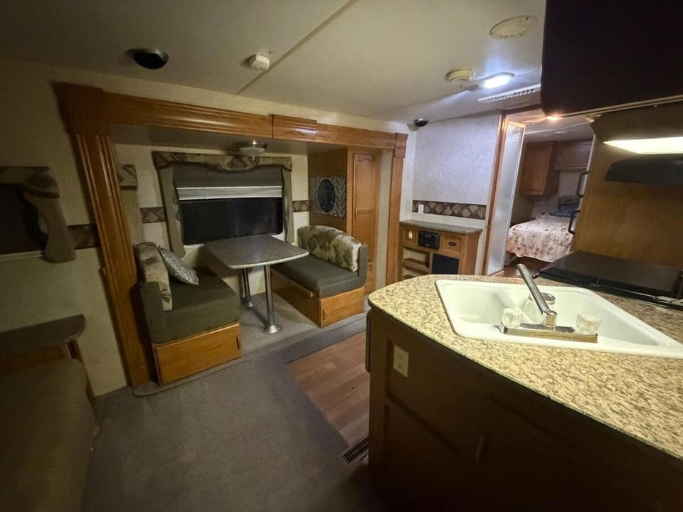 Stargazing RV House in Palmdale