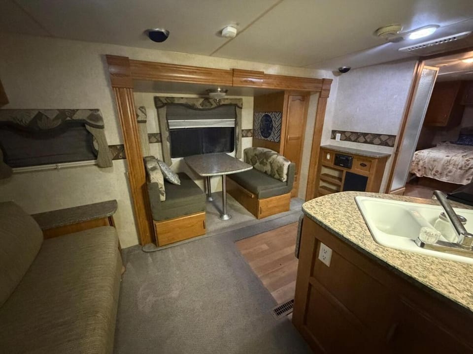 Stargazing RV House in Palmdale