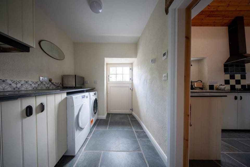 Incredible Galway Thatch Stylish Cottage Near Oranmore Sleeps 6 House in County Galway