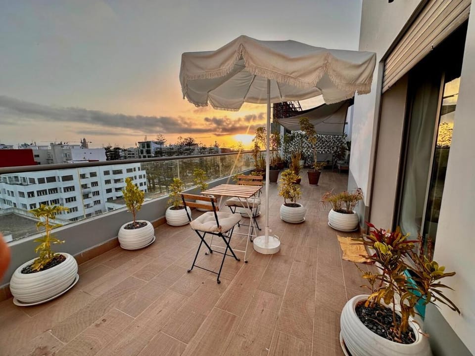 Sunset Escape Loft Apartment in Mohammedia