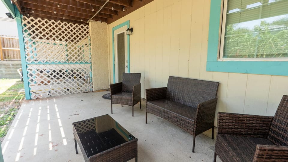 2BR Ground Floor, Sleeps 8, Pets ok - SPI apts Apartment in South Padre Island
