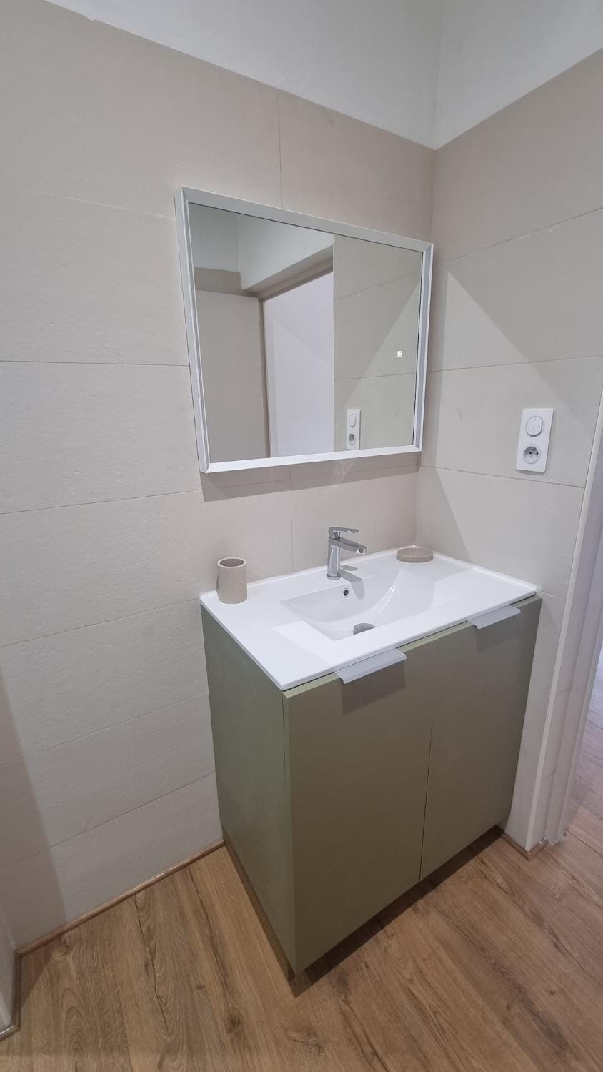Bel appartement entre Avignon et St Remy de Provence Apartment in Provence-Alpes-Côte d'Azur