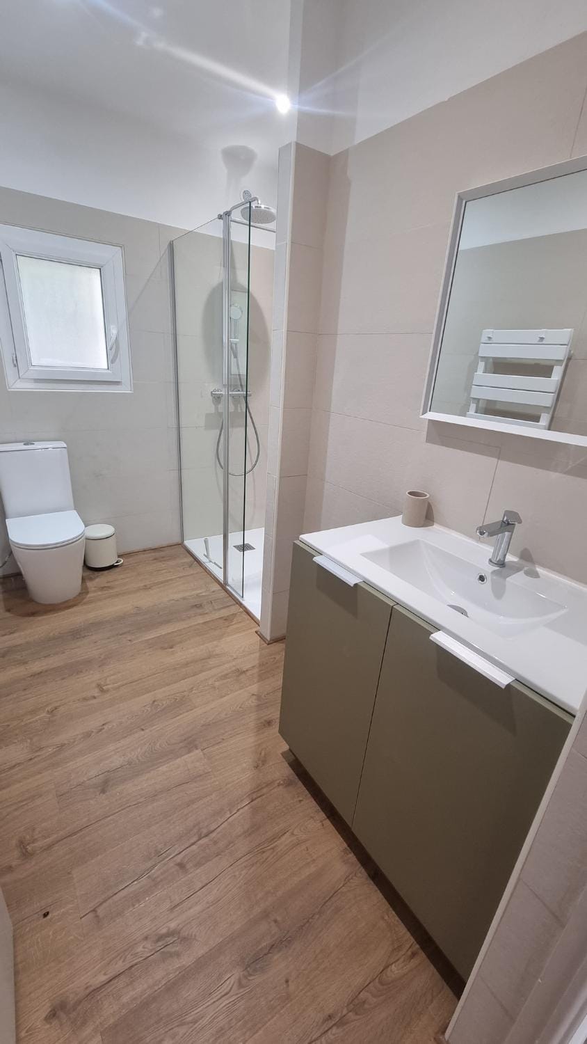 Bel appartement entre Avignon et St Remy de Provence Apartment in Provence-Alpes-Côte d'Azur