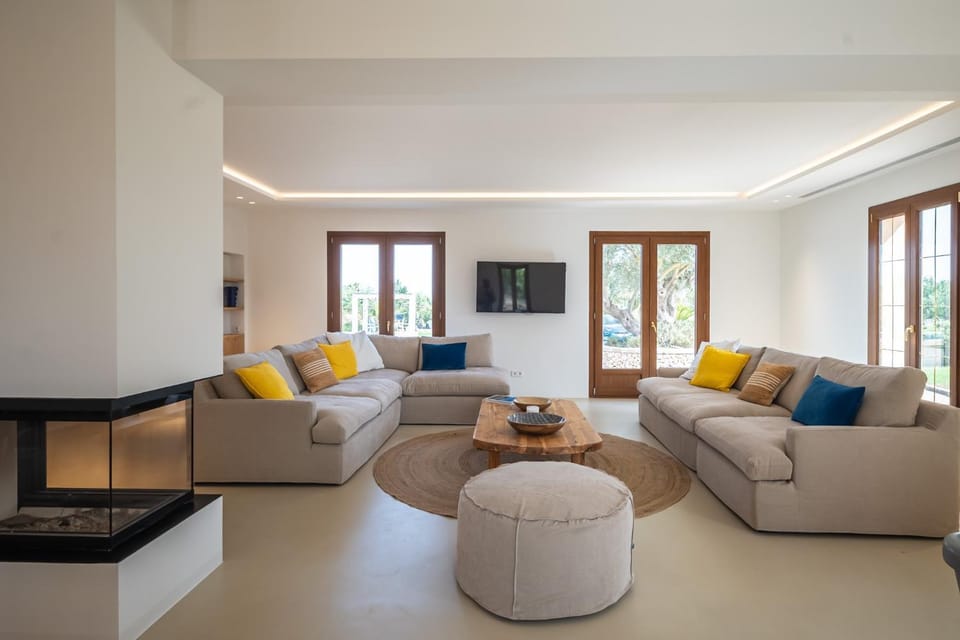 Property building, Living room