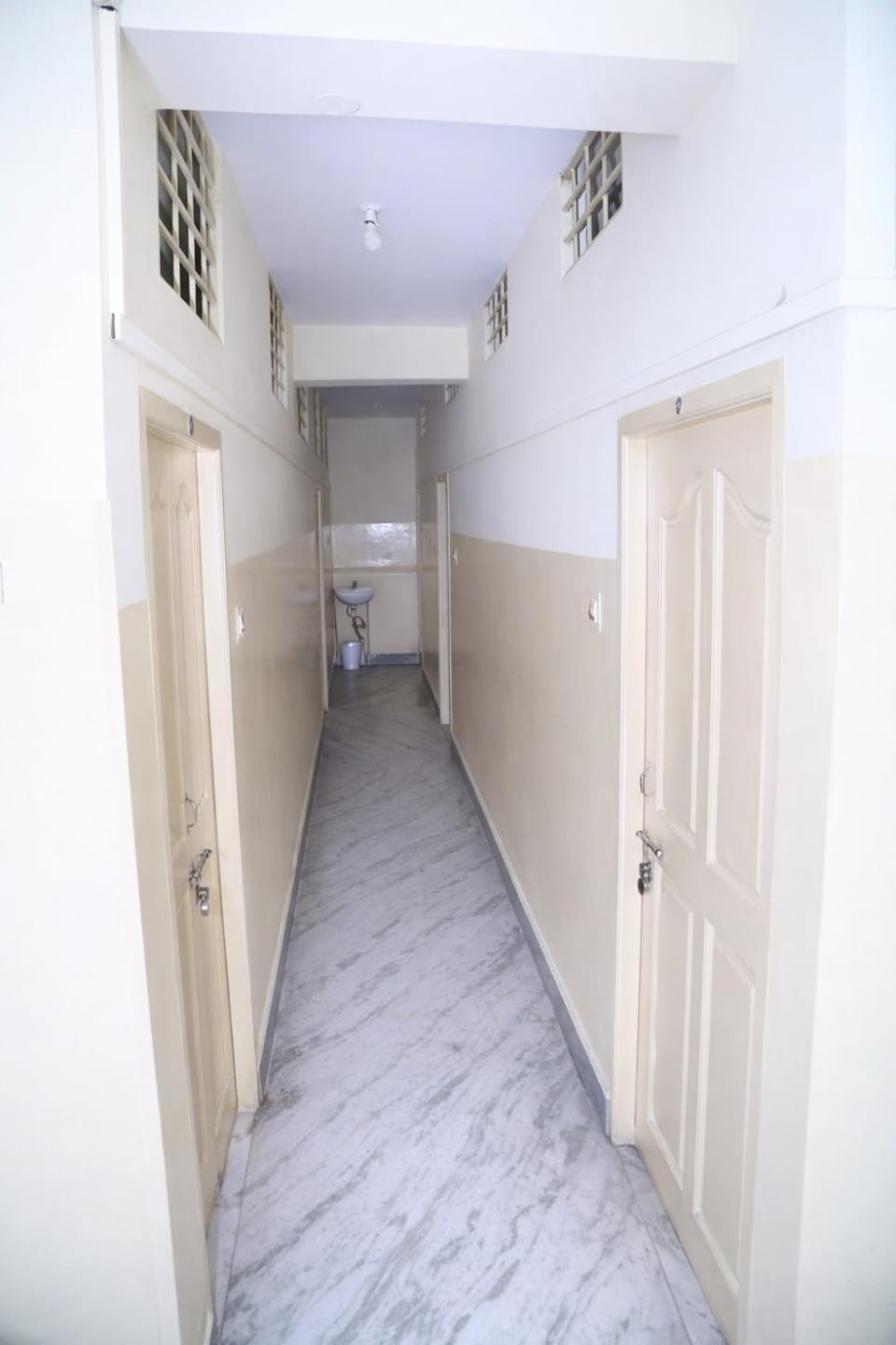 Moon Palace Lodge Near Central Station Bed and Breakfast in Chennai