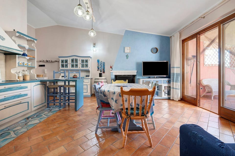 Property building, Kitchen or kitchenette, Living room