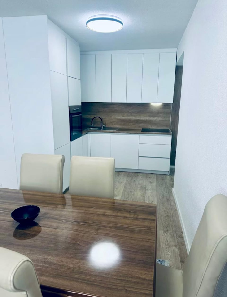 Apartament Beli me 3 dhoma gjumi dhe dy banjo Apartment in Europe