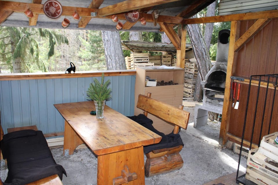 Patio, BBQ facilities, Seating area