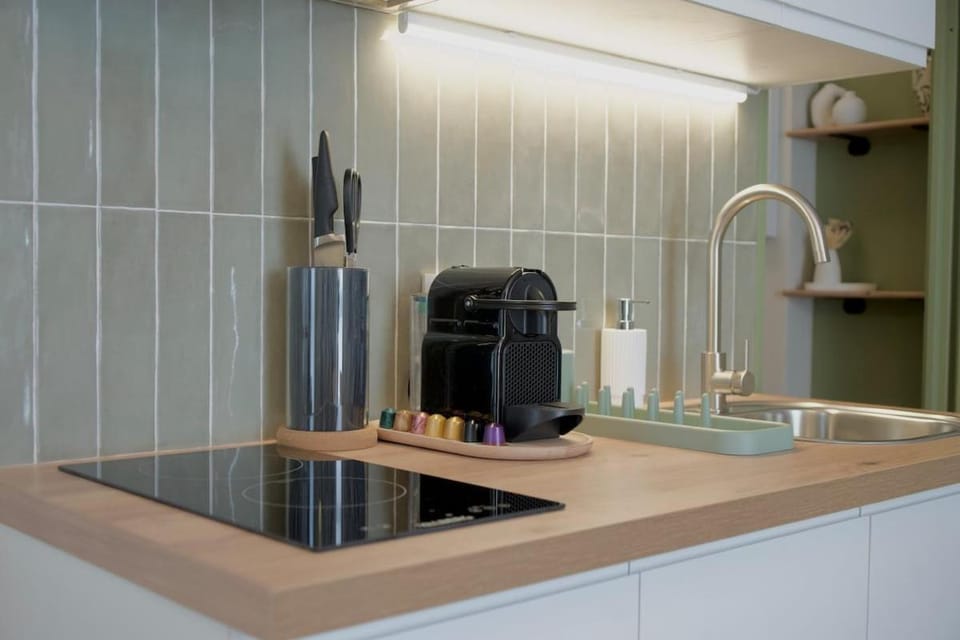 Coffee/tea facilities, Kitchen or kitchenette
