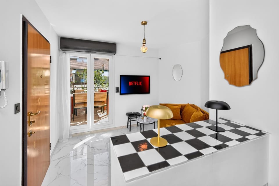 TV and multimedia, Living room, Seating area