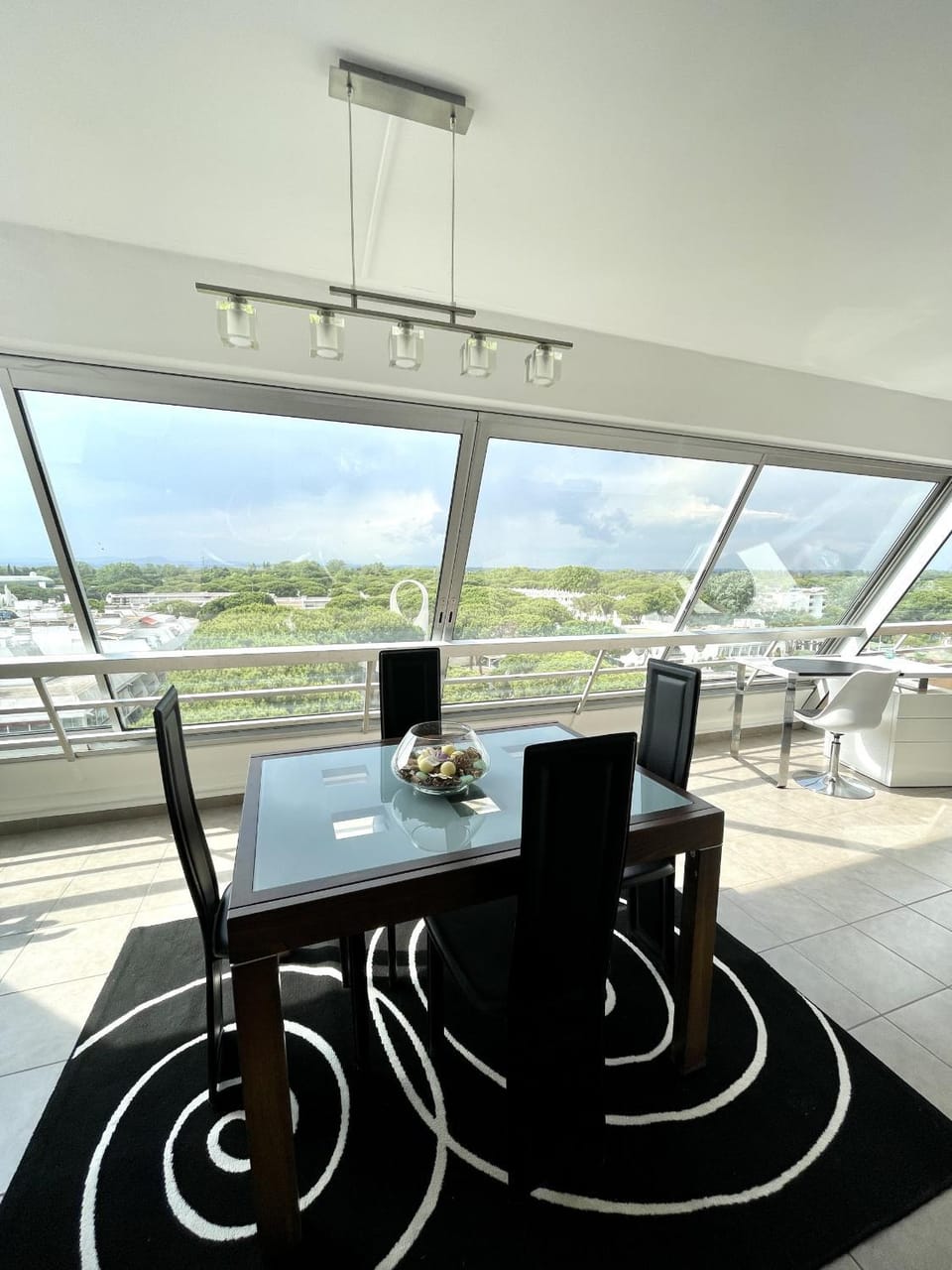 Residence avec piscine, t4 pour 6 N113 Apartment in La Grande-Motte