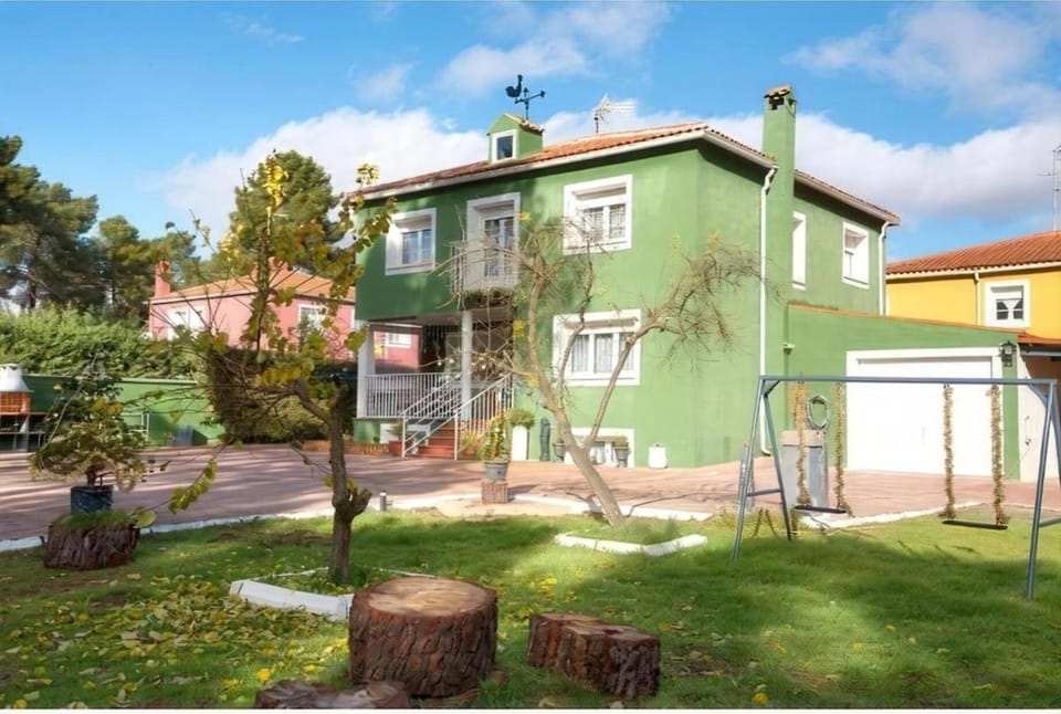 Property building, Natural landscape, Garden view