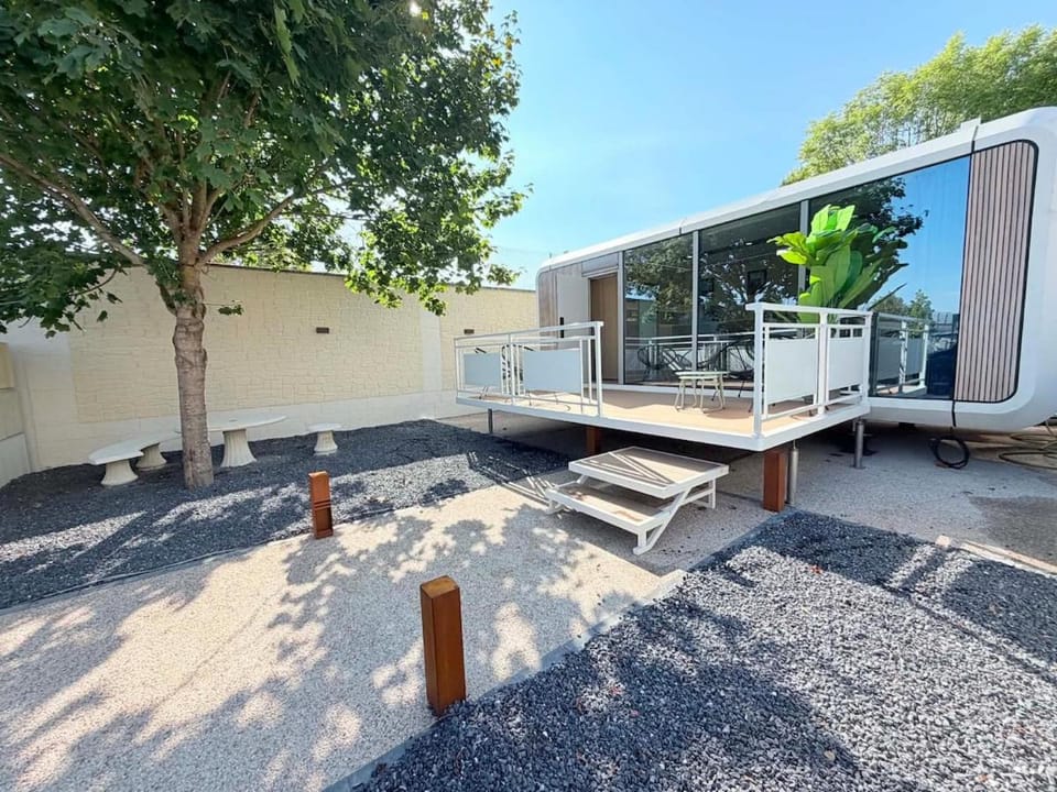 Cocon moderne et atypique avec terrasse Apartment in Verdun