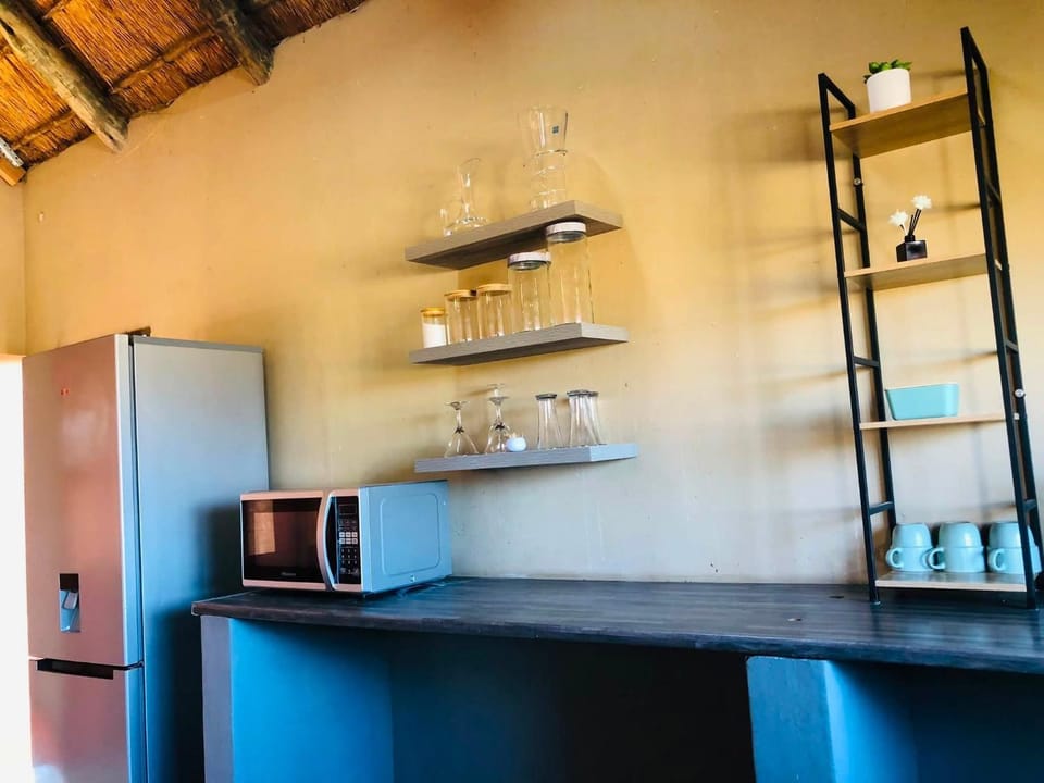 Coffee/tea facilities, Kitchen or kitchenette