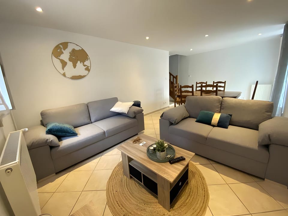 Property building, Living room
