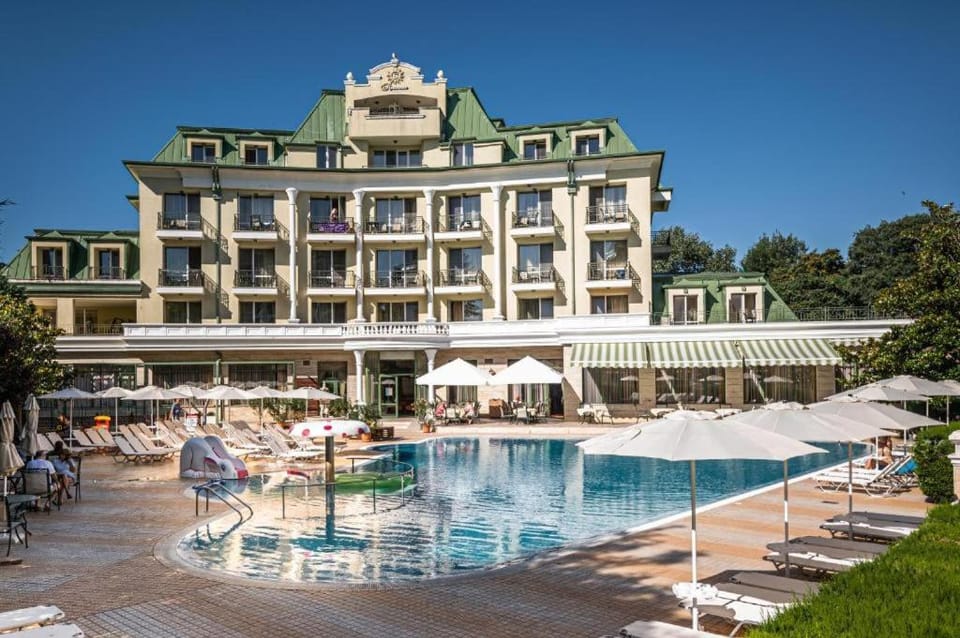 Pool view, Swimming pool, Swimming pool