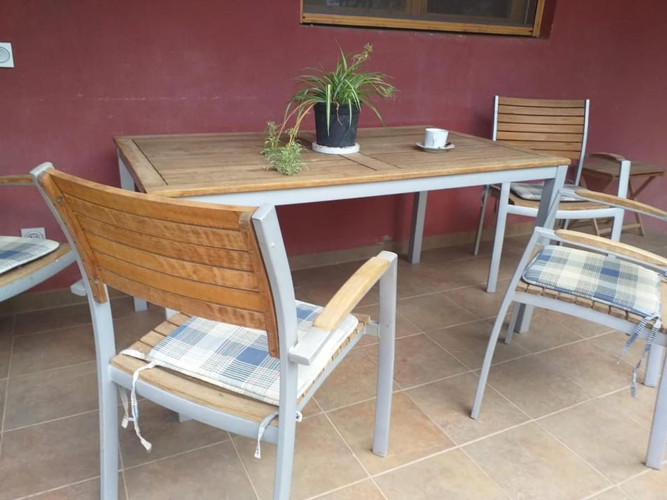 Garden, Seating area