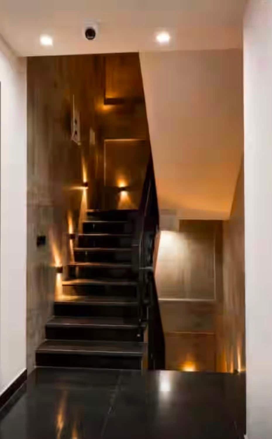 Escape Home Stays, 1 BHK - Near Medanta, Sector 39 Apartment in Gurugram