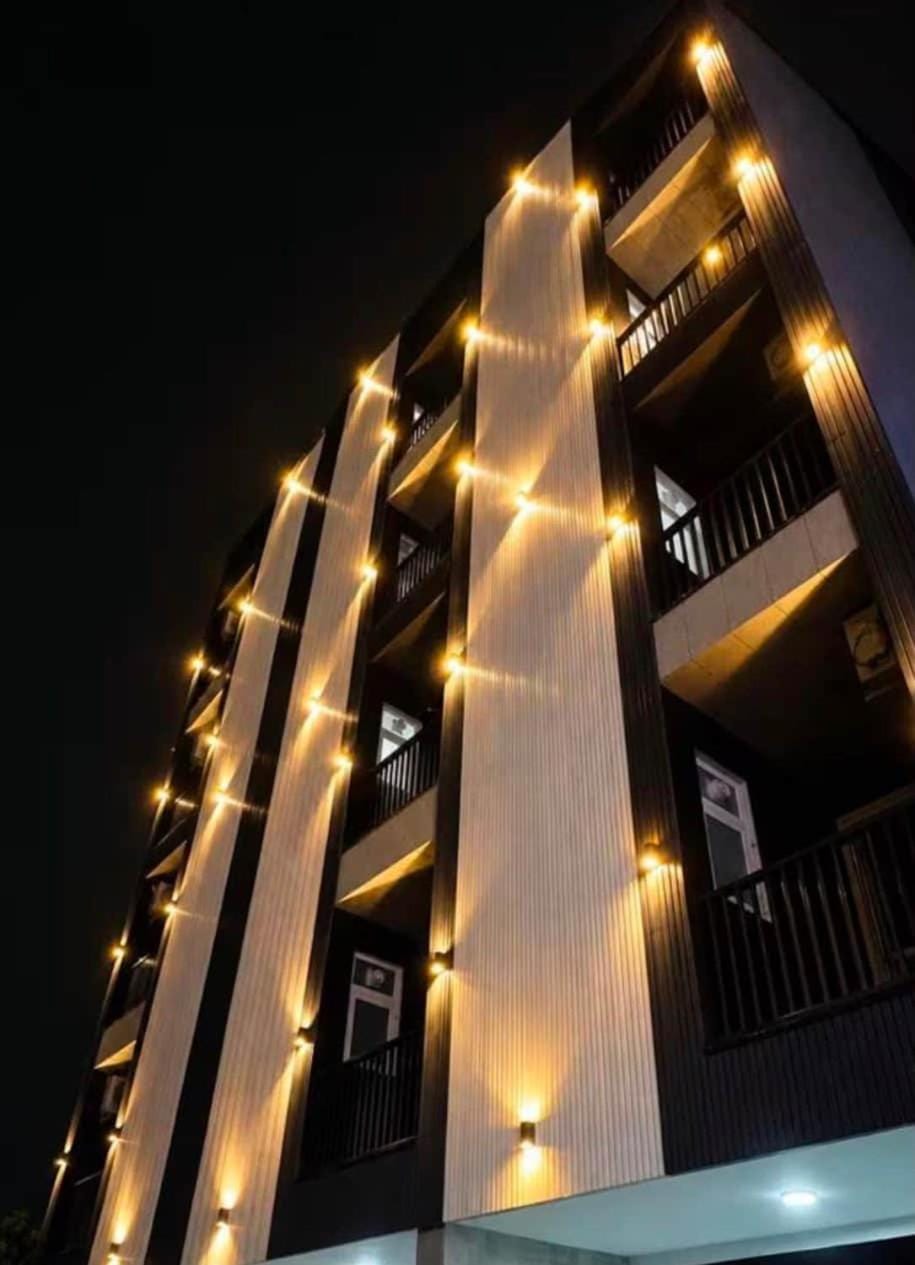 Escape Home Stays, 1 BHK - Near Medanta, Sector 39 Apartment in Gurugram