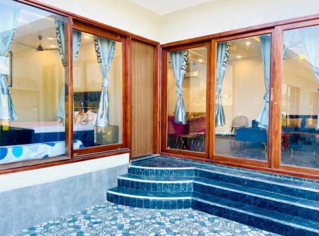 Midsummer Moor farmhouse party Villa in Gurugram