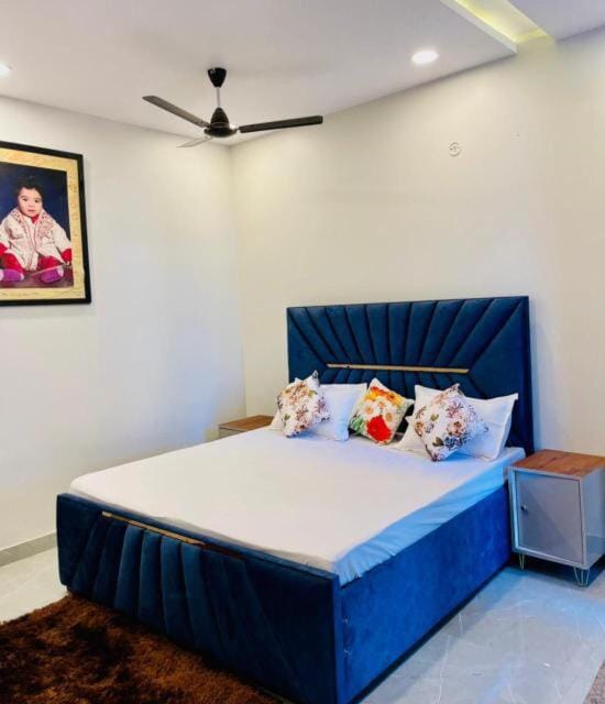 Midsummer Moor farmhouse party Villa in Gurugram