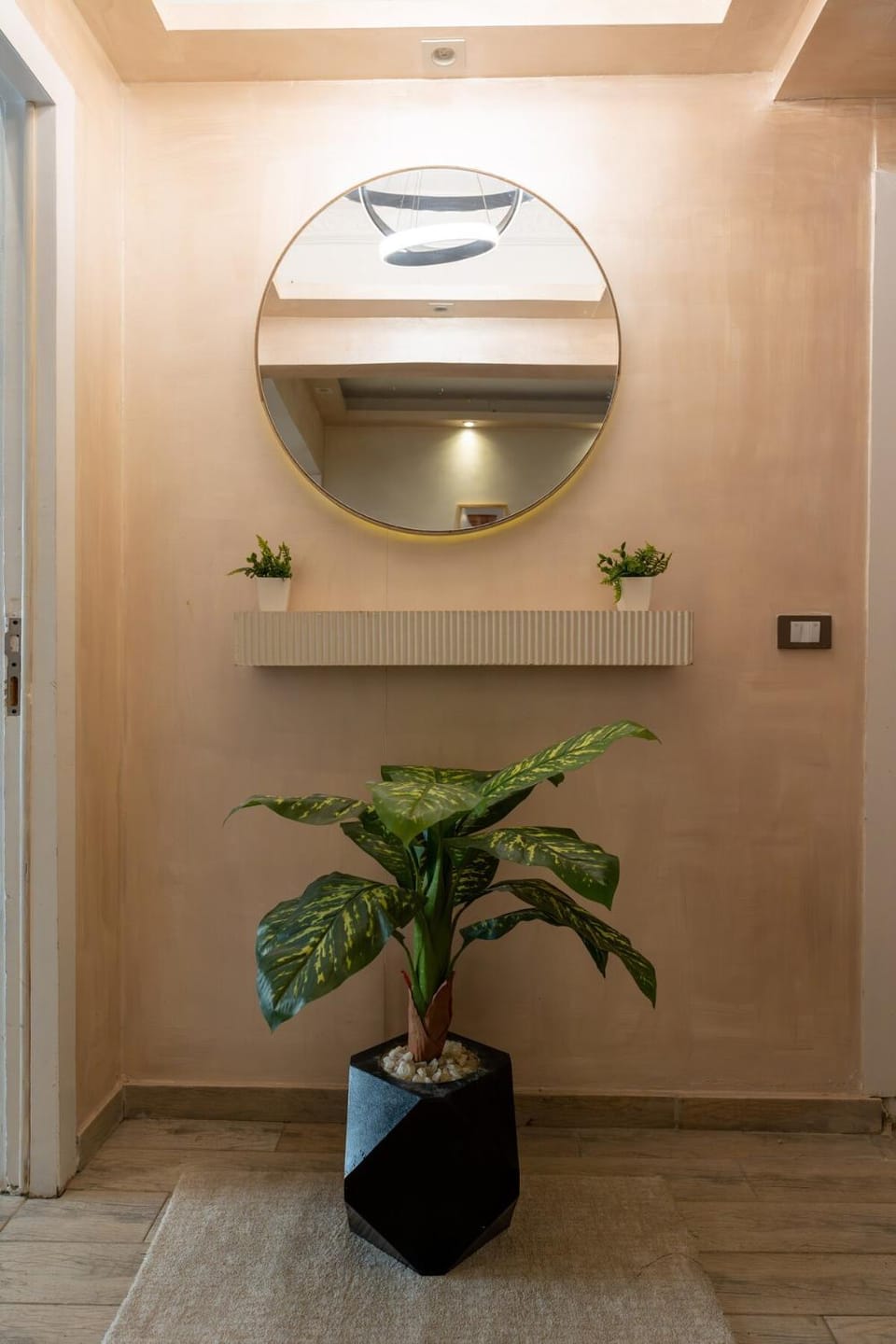 Modern Cozy Two-Bedroom Apartment At Zamalek Apartment in Cairo