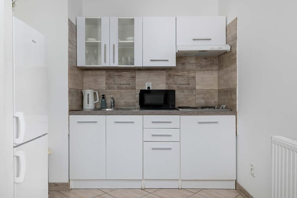 Coffee/tea facilities, Kitchen or kitchenette, microwave