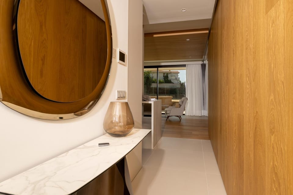 Luxury 3BR apartment in South Residences Huge Terrace Higuerón Apartment in Fuengirola