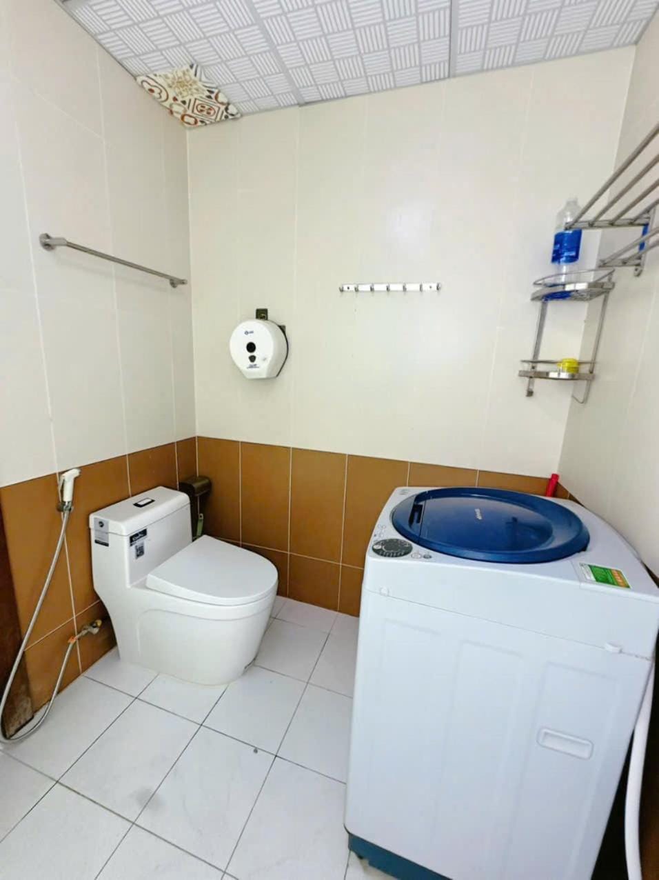 Toilet, Bathroom