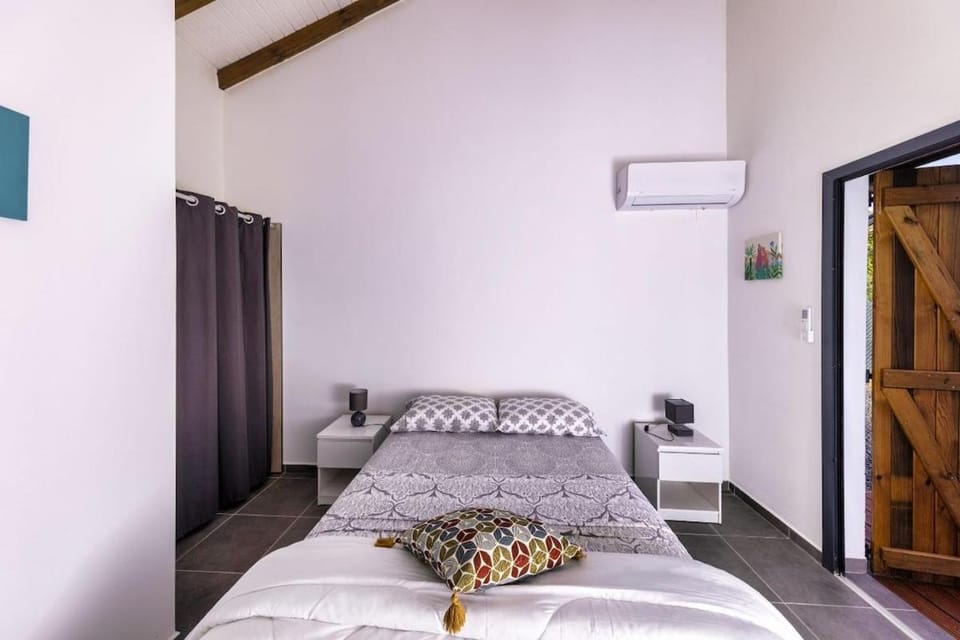 Ti ALLEJA House in Grande-Terre, Guadeloupe
