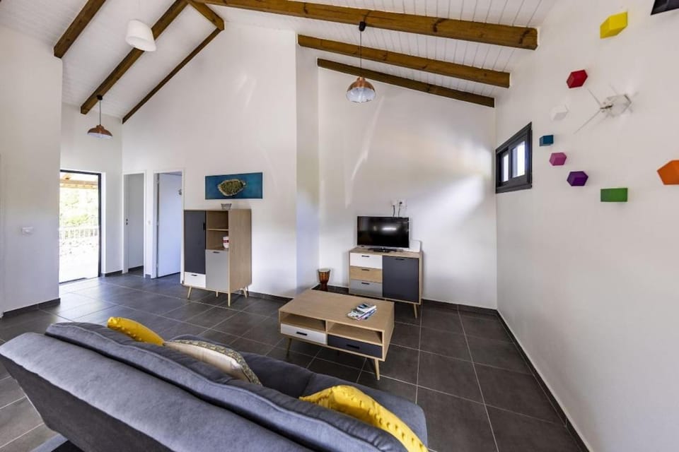 Ti ALLEJA House in Grande-Terre, Guadeloupe