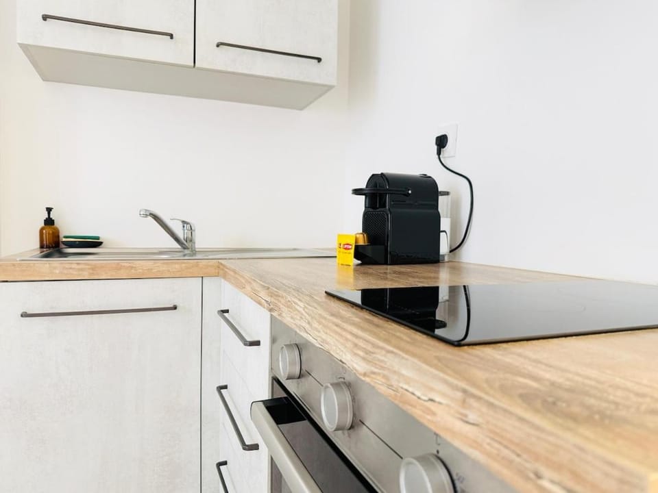 T2 du Pont Apartment in Provence