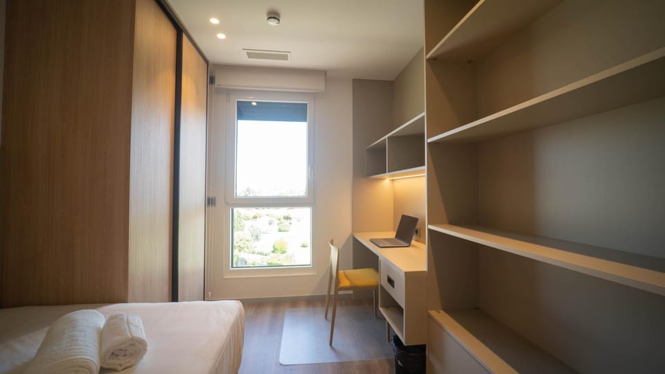 Bed, Photo of the whole room, Bedroom, wardrobe