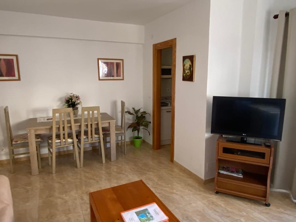 APARTAMENTO CON PISCINA en el centro Apartment in Nerja