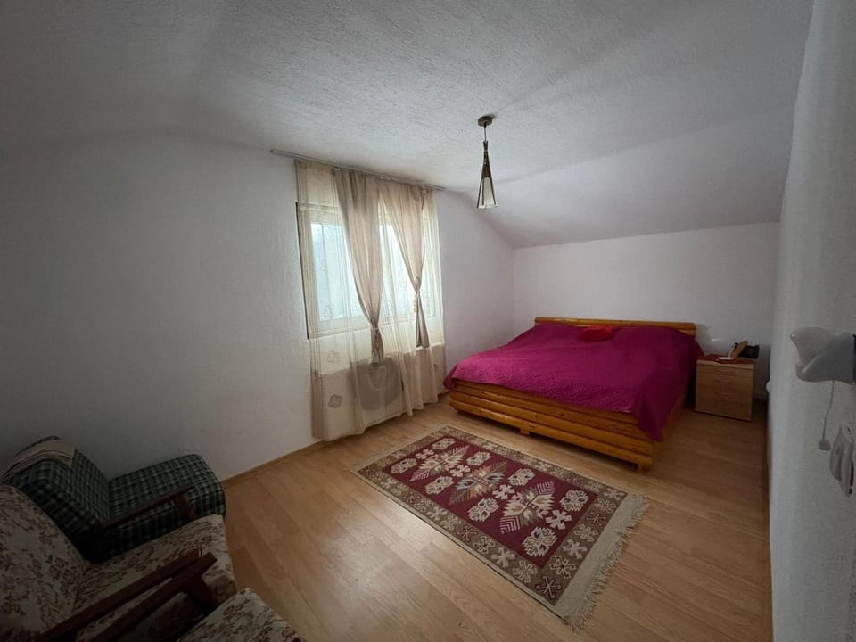 Cabana dintre Brazi House in Romania