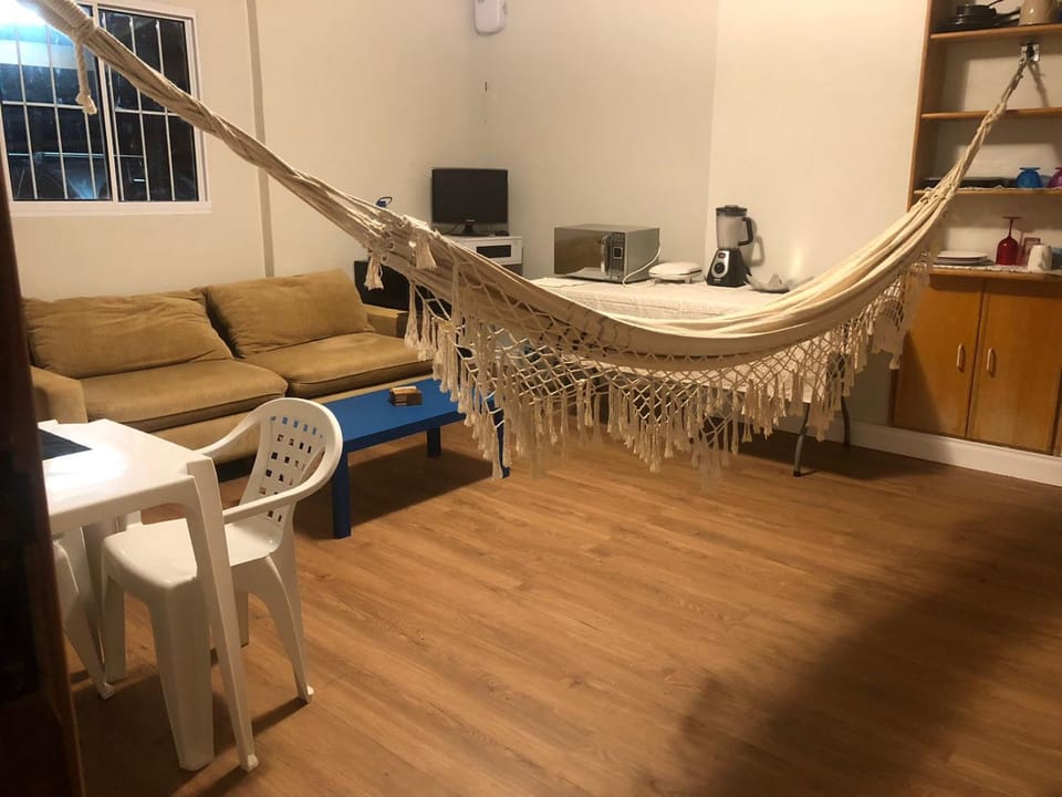 Suite Privativa na Qi11, LagoNorte, air-cond, garage, Wi-Fi Bed and Breakfast in State of Goiás