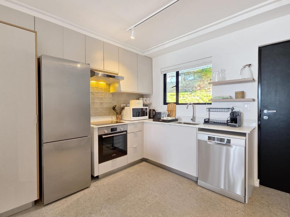Wavescapes 2BR Ocean View Apartment Apartment in Cape Town