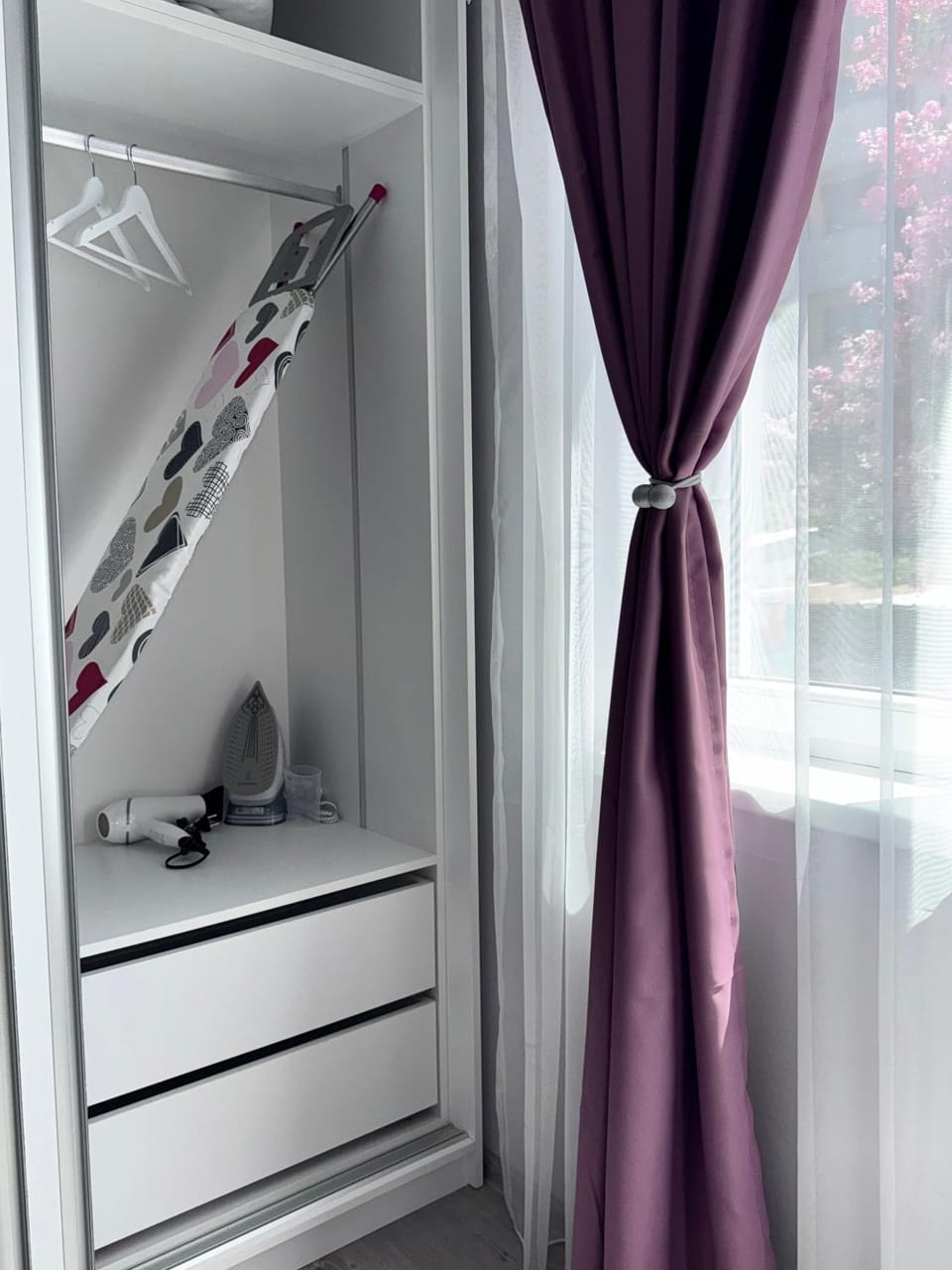 Sì Homes, Cozy Apartment, Covered Parking, Fast Wi-Fi Apartment in Plovdiv