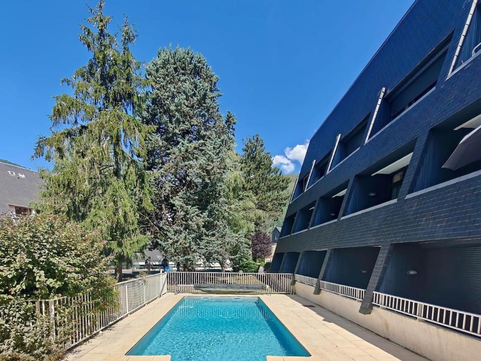 Appartement Esprit Chalet avec vue sur la montagne Apartment in Saint-Lary-Soulan